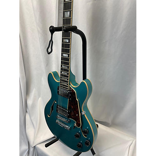 D'Angelico Used D'Angelico DAPMINIDCOTCSCB SKY BLUE Hollow Body Electric Guitar SKY BLUE