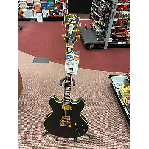 D'Angelico Used D'Angelico DC Deluxe Black And Gold Hollow Body Electric Guitar Black and Gold