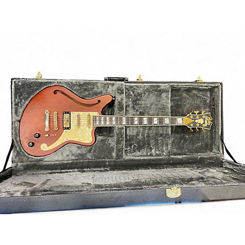 Used D'Angelico DELUXE SERIES BEDFORD SH LE MATTE WALNUT Hollow Body Electric Guitar MATTE WALNUT