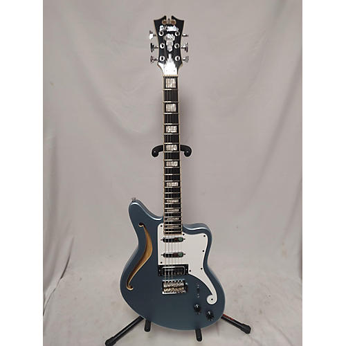 D'Angelico Used D'Angelico Premier Bedford Sh Tremolo Ice Blue Metallic Hollow Body Electric Guitar Ice Blue Metallic