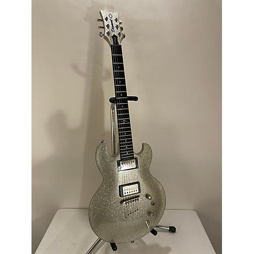 DBZ Guitars Used DBZ Guitars Imperial Junior St Series Champaign Sparkle Solid Body Electric Guitar Champaign Sparkle