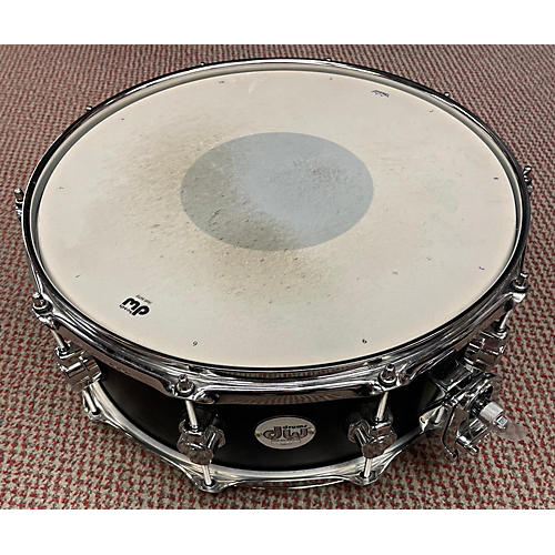 DW Used DW 14X5  Design Series Snare Drum Satin Black Satin Black 210