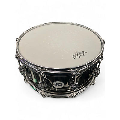 Used DW 14X5.5 Design Series Snare Black Chrome Drum