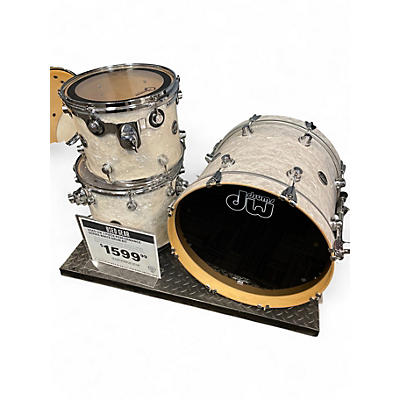 Used DW 3 Piece Performance Series White Drum Kit