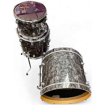 DW Used DW 3 Piece Performance Series black diamond pearl Drum Kit