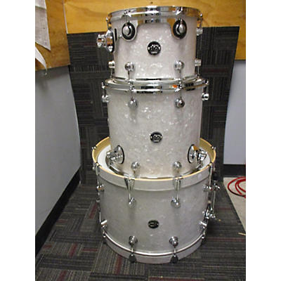 DW Used DW 3 piece Performance Series White Marine Pearl Drum Kit