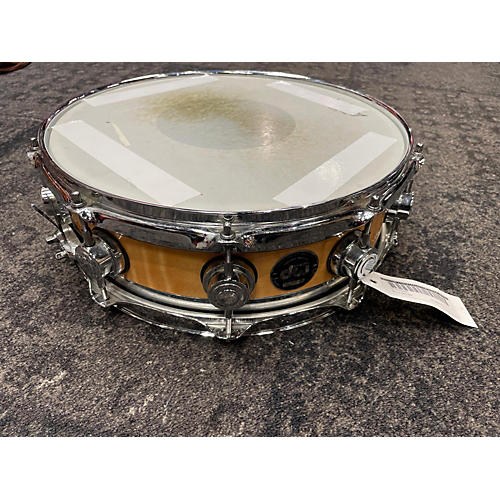 DW Used DW 3.5X14 Collector's Edge Series Finish Ply Snare Drum Natural Natural 106