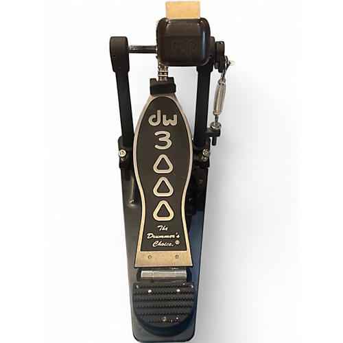 Used DW 3000 Series Single Single Bass Drum Pedal