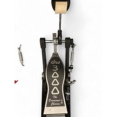 Used DW 3000 Series Single Single Bass Drum Pedal