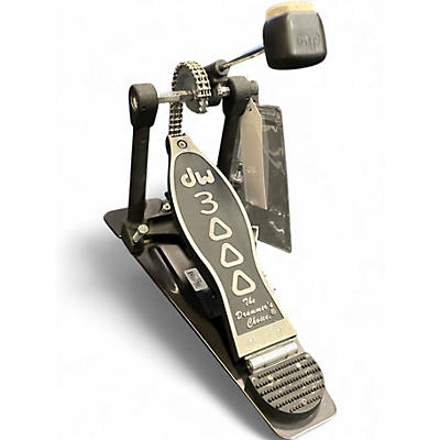 Used DW 3000 Series Single Single Bass Drum Pedal