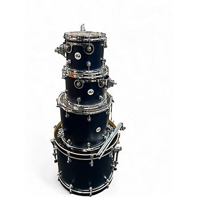 Used DW 4 Piece Design Series Midnight Blue Drum Kit
