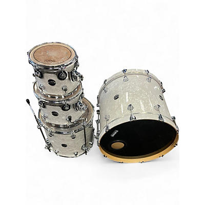 Used DW 4 Piece Performance Series white marine Drum Kit
