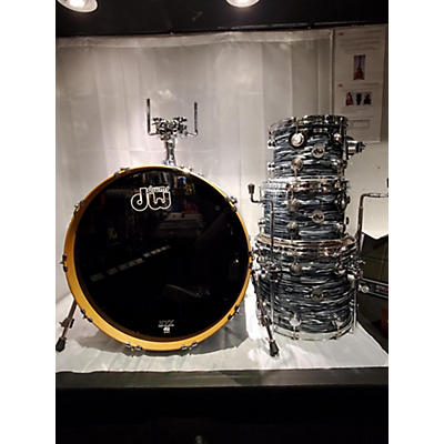 DW Used DW 4 piece Collector's Series Black Oyster Drum Kit