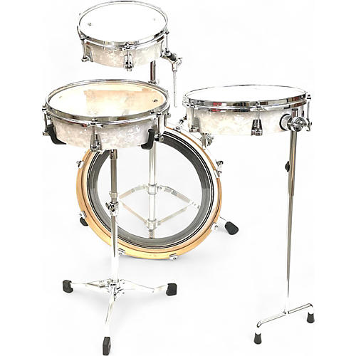 DW Used DW 4 piece Performance Series LOW PRO WHITE MARINE Drum Kit WHITE MARINE