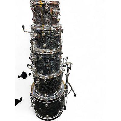 Used DW 5 Piece Performance Series  Black Diamond Drum Kit