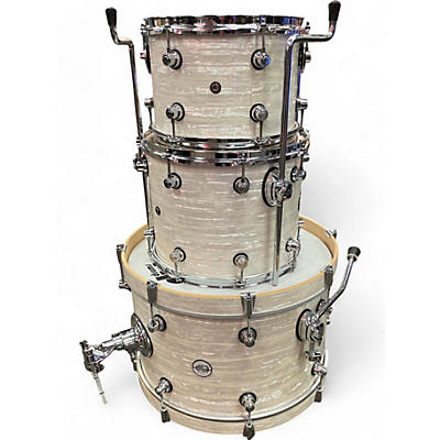 DW Used DW 5.5X14 Design Series Snare White Onix Drum