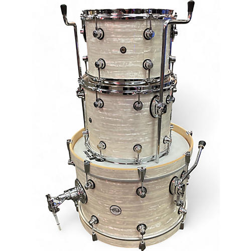 Used DW 5.5X14 Design Series Snare White Onix Drum White Onix 10