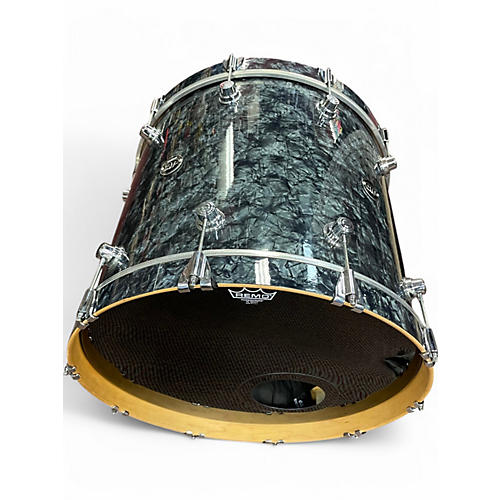 Used DW 7 Piece Performance Series black diamond Drum Kit black diamond