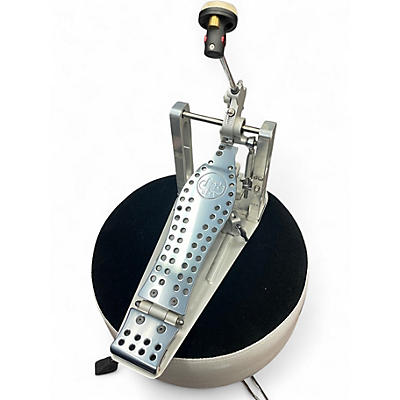 Used DW DWCPMCDXF MFG SINGLE PEDAL Single Bass Drum Pedal