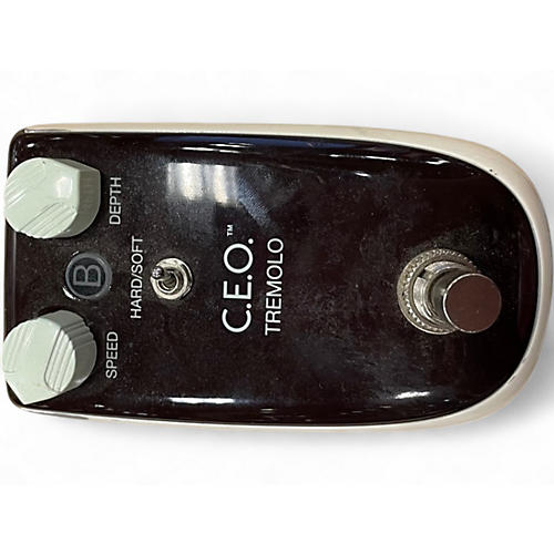 Used Danelectro C.E.O. TREMOLO Effect Pedal
