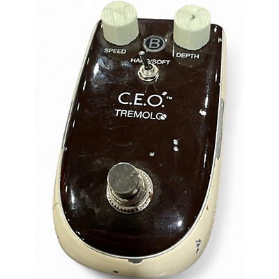 Used Danelectro CEO tremolo Effect Pedal