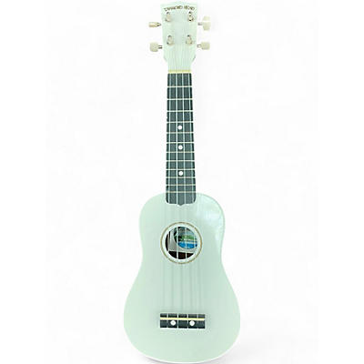 Used Diamond Head du-109 soprano White Ukulele
