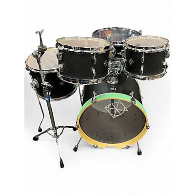 Used Dixon 5 Piece JET SET PLUS Black  Drum Kit