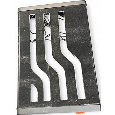 Used Donner pedal board rack 