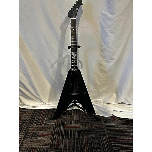 ESP Used ESP Vulture Black Solid Body Electric Guitar Black