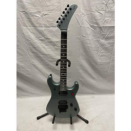 EVH Used EVH 5150 Series Standard Ice Blue Metallic Solid Body Electric Guitar Ice Blue Metallic