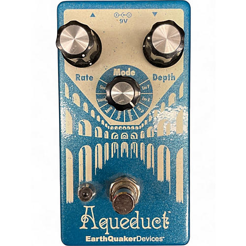 EarthQuaker Devices Used EarthQuaker Devices Aqueduct Vibrato Effect Pedal