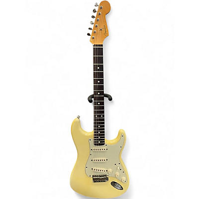 Used Fender 1962 American Vintage Stratocaster Olympic White Solid Body Electric Guitar