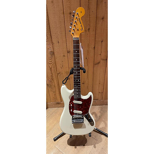 Fender Used Fender 1965 Reissue Mustang Olympic White Solid Body Electric Guitar Olympic White