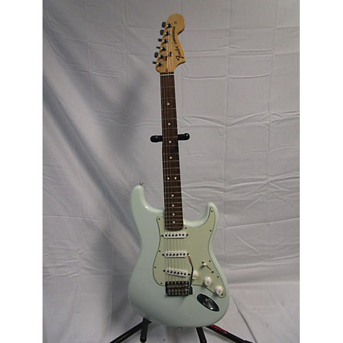 Fender Used Fender 1970 Reissue Stratocaster POWDER BLUE Solid Body Electric Guitar POWDER BLUE