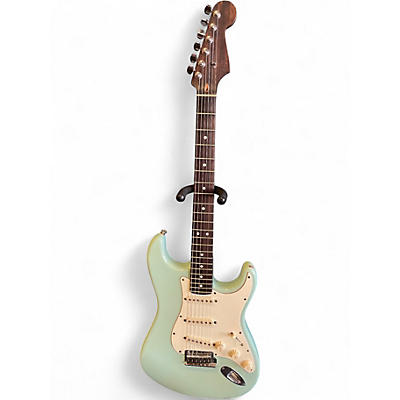 Used Fender 2017 Fender Limited Edition American Pro strat w/rosewood ne Seafoam Green Solid Body Electric Guitar