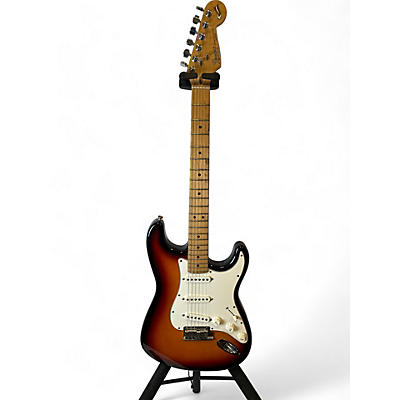 Fender Used Fender 40th Anniversary American Stratocaster 2 Tone Sunburst Solid Body Electric Guitar