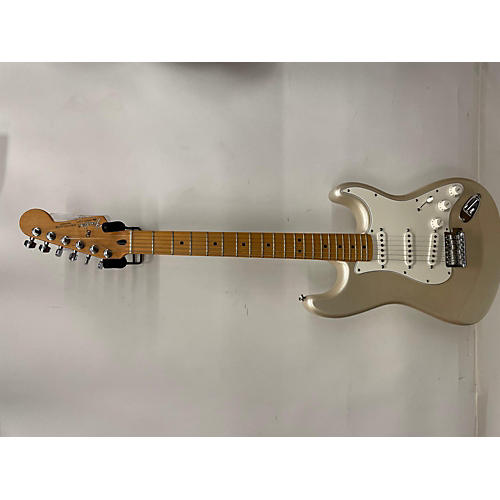 Fender Used Fender 60th Anniversary American Standard Stratocaster Cream Solid Body Electric Guitar Cream