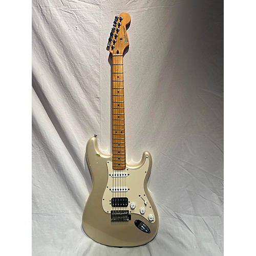 Fender Used Fender 60th Anniversary Stratocaster Blizzard Pearl Solid Body Electric Guitar Blizzard Pearl