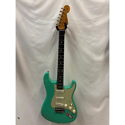 Fender Used Fender 62/63 Journyman Stratocaster Custom Shop Surf Green Solid Body Electric Guitar