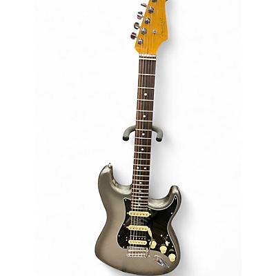 Used Fender 	AM PRO II STRAT HSS RW MERC Metallic Silver Solid Body Electric Guitar