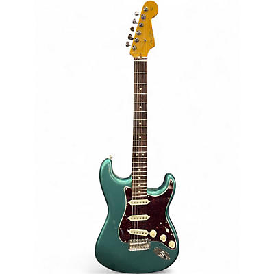Used Fender AMERICAN PROFESSIONAL CLASSIC STRATOCASTER Sherwood Green Metallic Solid Body Electric Guitar