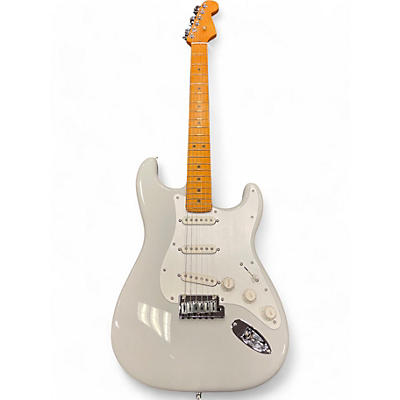 Fender Used Fender AMERICAN ULTRA II STRATOCASTER Silver Solid Body Electric Guitar