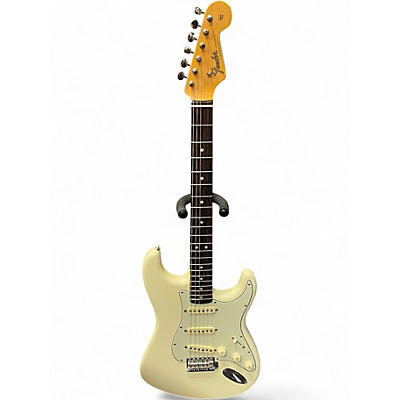 Used Fender AMERICAN VINTAGE II 1961 STRATOCASTER Olympic White Solid Body Electric Guitar