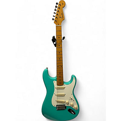 Fender Used Fender AMERICAN VINTAGE II Seafoam Green Solid Body Electric Guitar