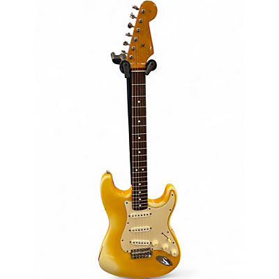 Used Fender AMERICAN VINTAGE REISSUE '62 STRATOCASTER Olympic White Solid Body Electric Guitar