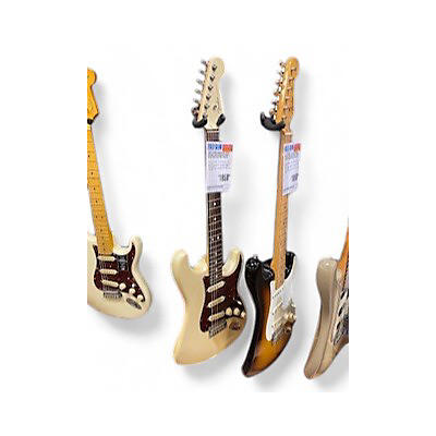 Used Fender American 1970S Reissue Stratocaster White Solid Body Electric Guitar