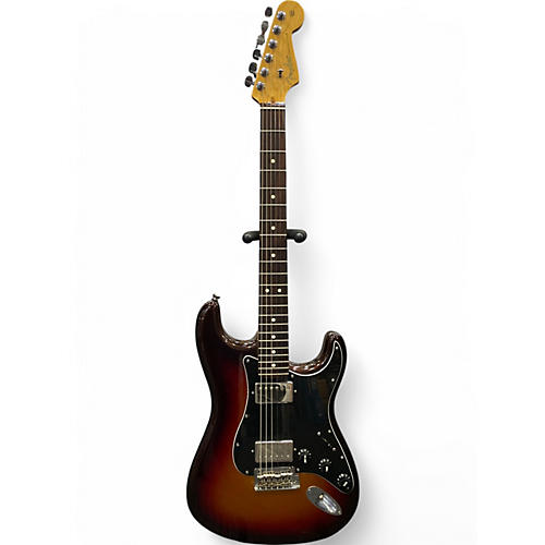 Used Fender American Deluxe Stratocaster 2 Color Sunburst Solid Body Electric Guitar 2 Color Sunburst