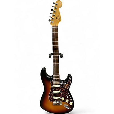 ギター Fender USA American Deluxe Stratocaster Fender American Deluxe Stratocaster 2004 - 2010 | Reverb