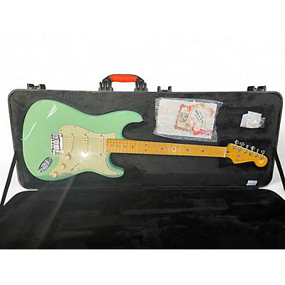 Fender Deluxe Stratocaster Guitars | Musician's Friend