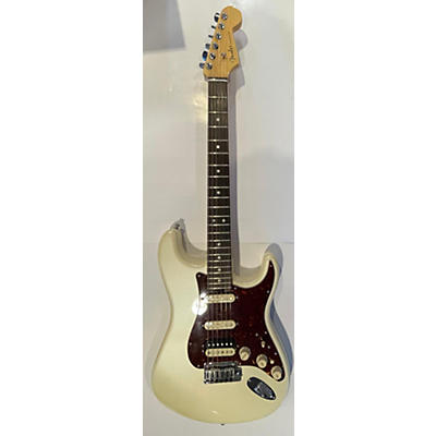 Fender Used Fender American Elite Stratocaster HSS Shawbucker Olympic Pearl Solid Body Electric Guitar